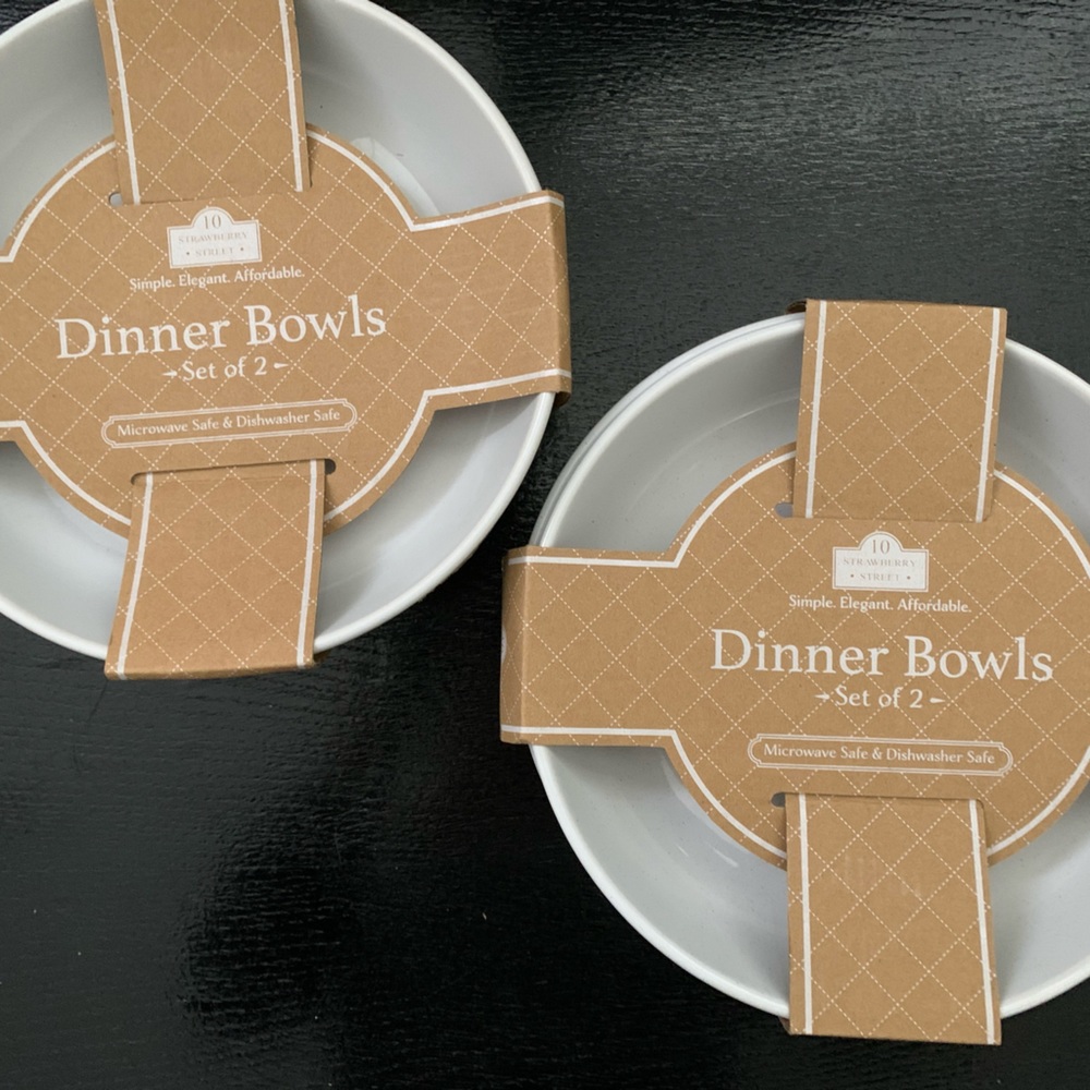 2 sets of 2, 10 Strawberry Street dinner bowls